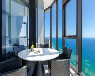 Meriton Suites Surfers Paradise - Surfers Paradise