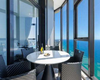Meriton Suites Surfers Paradise - Surfers Paradise