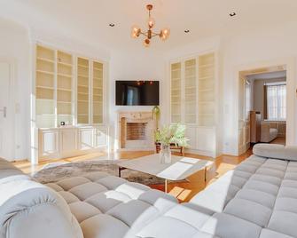 أتيك هوتل فيينا - فيينا - غرفة معيشة