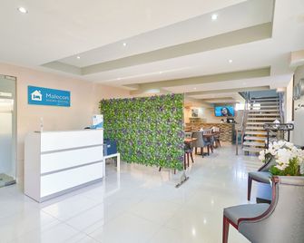 Malecon Rooms & Hotel - Santo Domingo - Front desk