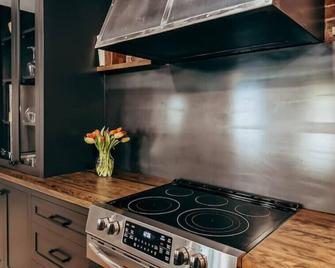 The Merchant Quarters: Contemporary seaside charm - Yarmouth - Кухня