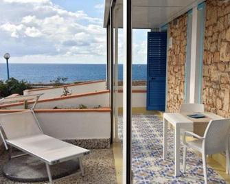 Hotel Guitgia Tommasino - Lampedusa - Balcony