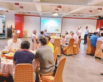 Starry Inns - Xincheng Township - Restaurant