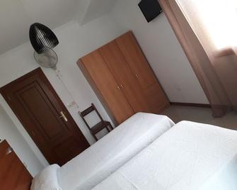 Pensión Nigrán - Nigrán - Bedroom