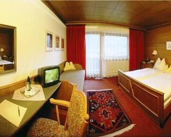 Hotel-Pension Strolz - Mayrhofen - Bedroom