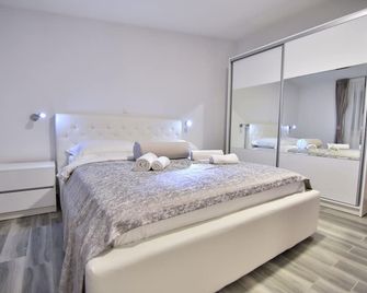 Apartments Sana - Vir - Bedroom