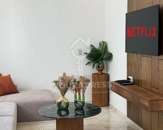 Youradress Casablanca - Maarif - Casablanca - Wohnzimmer