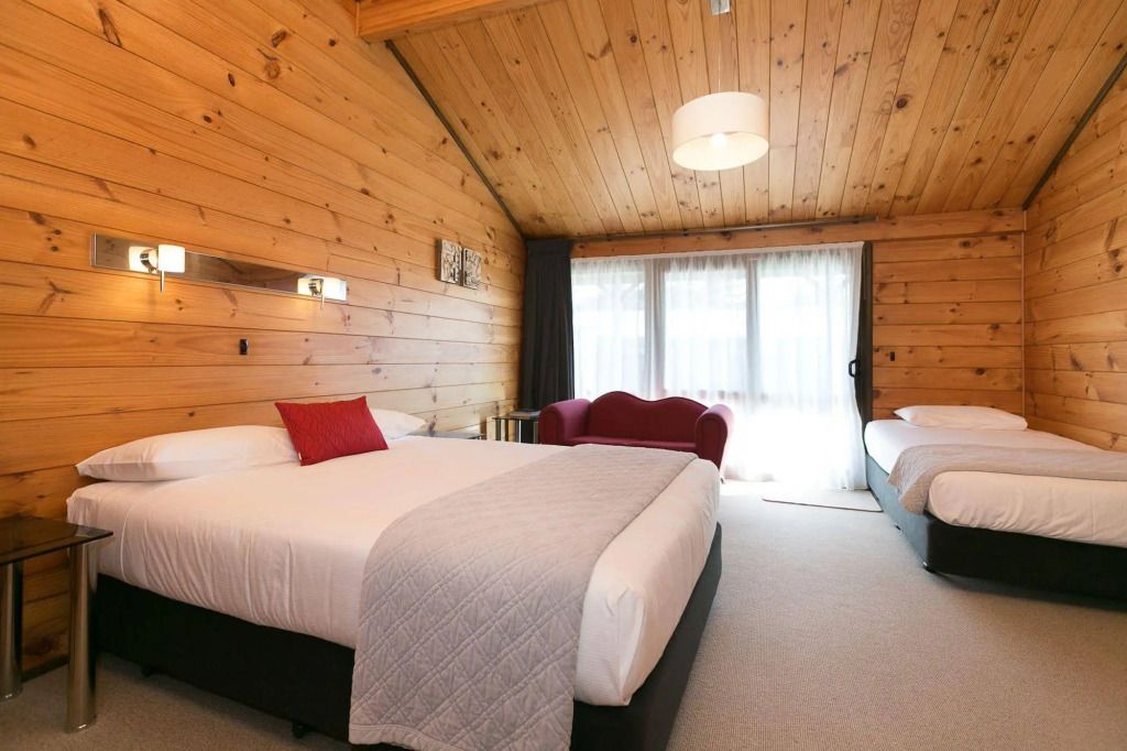 لوكوود مانور موتل - نيو بليموث - غرفة نوم