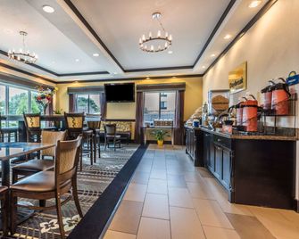 Days Inn & Suites by Wyndham Mineral Wells - Mineral Wells - Restaurant