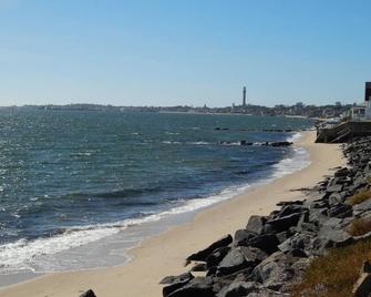 P-Town 2br Beach Beauty on the Bay. Water View! - Provincetown - Beach