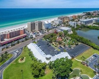 Bayshore Yatch Tennis Condo 2br 3 beds, Walking Distance to Beautiful Quite Beach - Indian Shores - Outdoor view