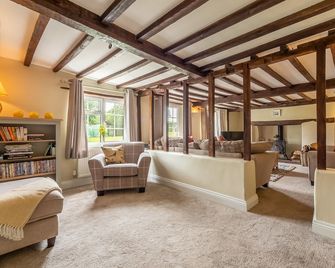 Heath Cottage - Dereham - Living room