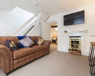 Modern Quirky Exeter City Cottage 2 Min - Exeter - Living room