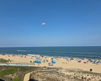 Oceanfront 29th St 2br 2ba Condo Steps To Boardwalk - Ocean City - Beach
