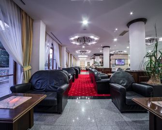 Royal Palace Helena Park - סאני ביץ' - לובי