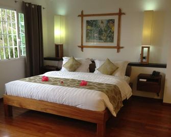 Hillcrest Villas - Glacis - Sypialnia