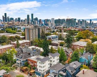 The Sweet Suite in the North - Seattle