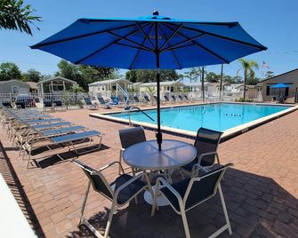 Spacious 1 Bedroom Loft In Disney Area 5 Star Rated Mill Creek Resort 2769 - Buena Ventura Lakes - Piscina