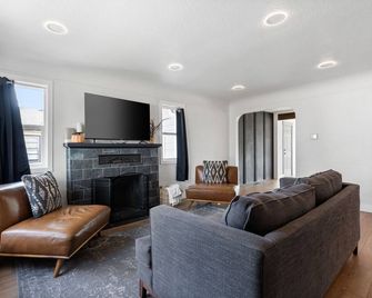 The Keizer Craftsman - Keizer - Sala de estar