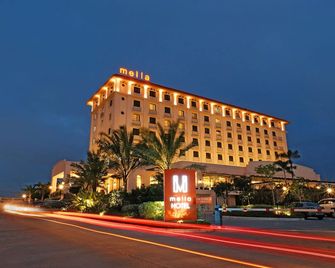 Mella Hotel - Las Piñas - Gebouw