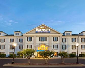 Baymont Inn and Suites Pearl - Pearl - Building