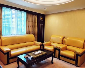 Yi Fa Hotel - Nanping - Living room