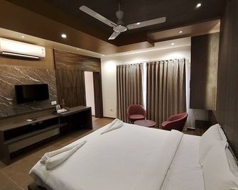 Shettar's Kusum Resort - Badami - Spa