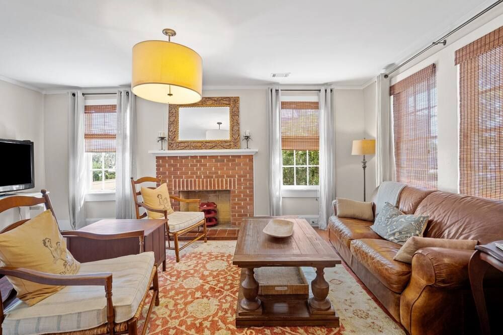 Living room view of Cottage In The Heart Of Downtown Beaufort Historic Area 5-Min Walk To River!
