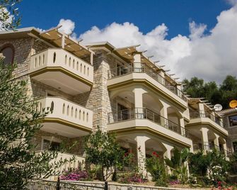 Adams Hotel - Párga - Rakennus