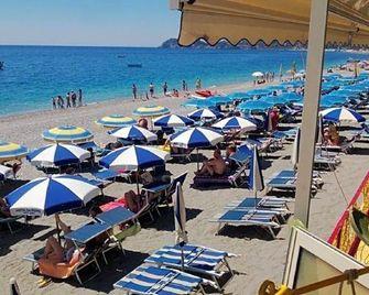 Hotel da Peppe - Letojanni - Пляж