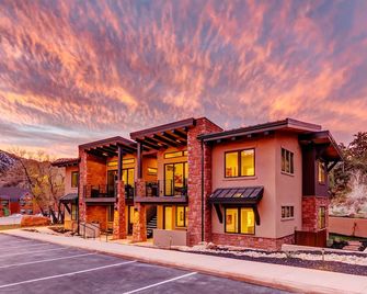 LaFave-Luxury Suite at Zion: Temple of Sinawava - Springdale - Building