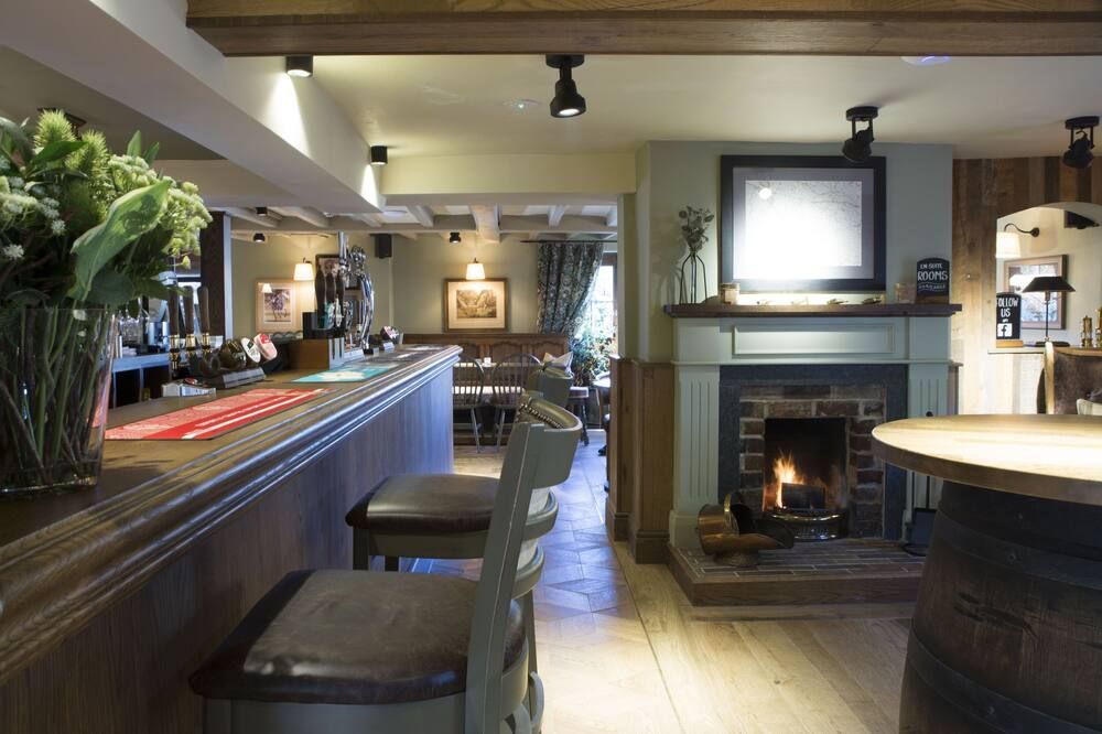 Red Lion Inn - אוקמר - בר