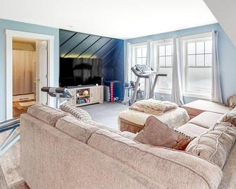 Mill Pond Suite C | Studio in East Boothbay near the river with gym equipment - East Boothbay - Sala de estar