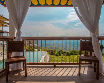 Hotel Terra Belén - Belén de Umbría - Balcón