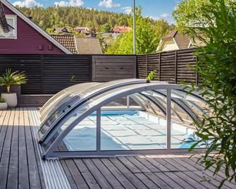 Pet Friendly Home In Skien - Skien - Piscina