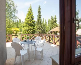 Helios Hotel Apartments - Budapest - Balcony