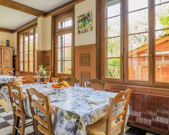 Beautiful Home In Le Crotoy With Wifi - Le Crotoy - Dining room