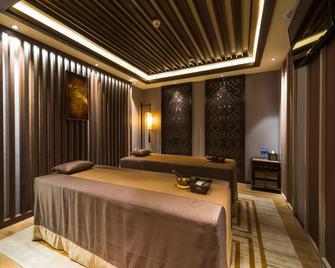 Similan Hotel Zhuhai-Gongbei Port - Châu Hải