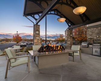 Staybridge Suites Midvale By IHG - Midvale - Balkon