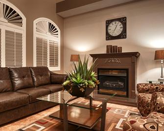 Best Western Copper Hills Inn - Globe - Living room