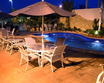 Hampton Inn by Hilton Tampico Aeropuerto - טמפיקו - בריכה