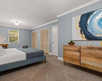 Secluded mountain getaway near Blue Ridge Parkway - Candler - Kamar Tidur