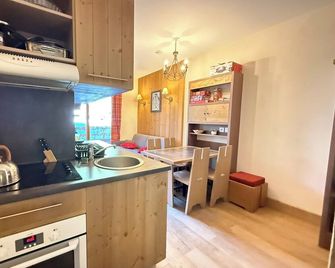 Risoul T2 6 pers Piscine et sauna Skis aux pieds - Risoul - Cocina