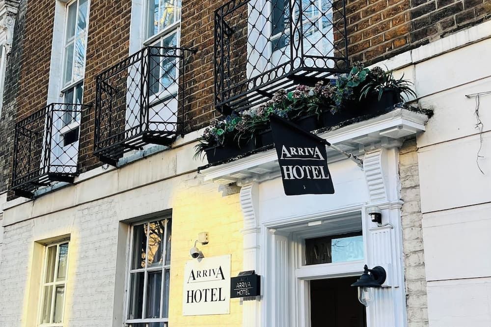 Arriva Hotel