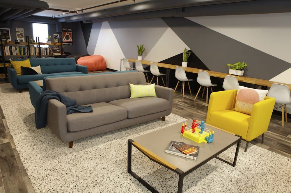 Stay Classy - סן דייגו - סלון