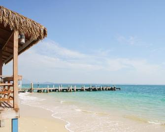 Samed Seaside Resort - Đảo Ko Samet - Bãi biển