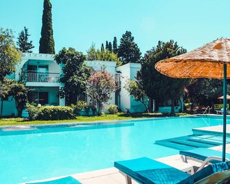 Muskebi Apart Otel - Ortakent-Yahşi - Pool