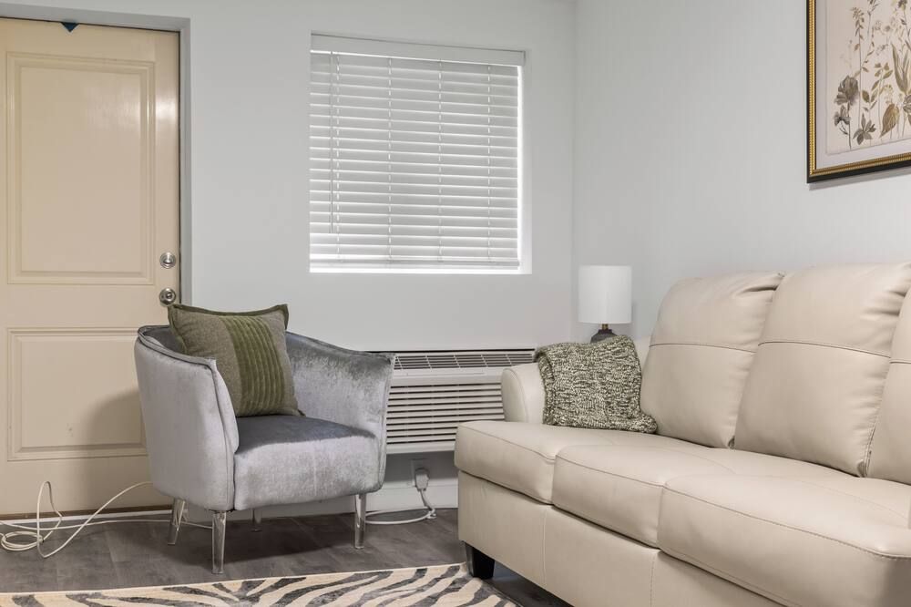 Charming 2-bedroom house in Brooklyn - بروكلين - غرفة معيشة