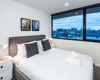 Playhouse Apartment Hotel - Melbourne - Bedroom