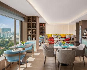 Le Méridien Ahmedabad - Ahmedabad - Restaurante